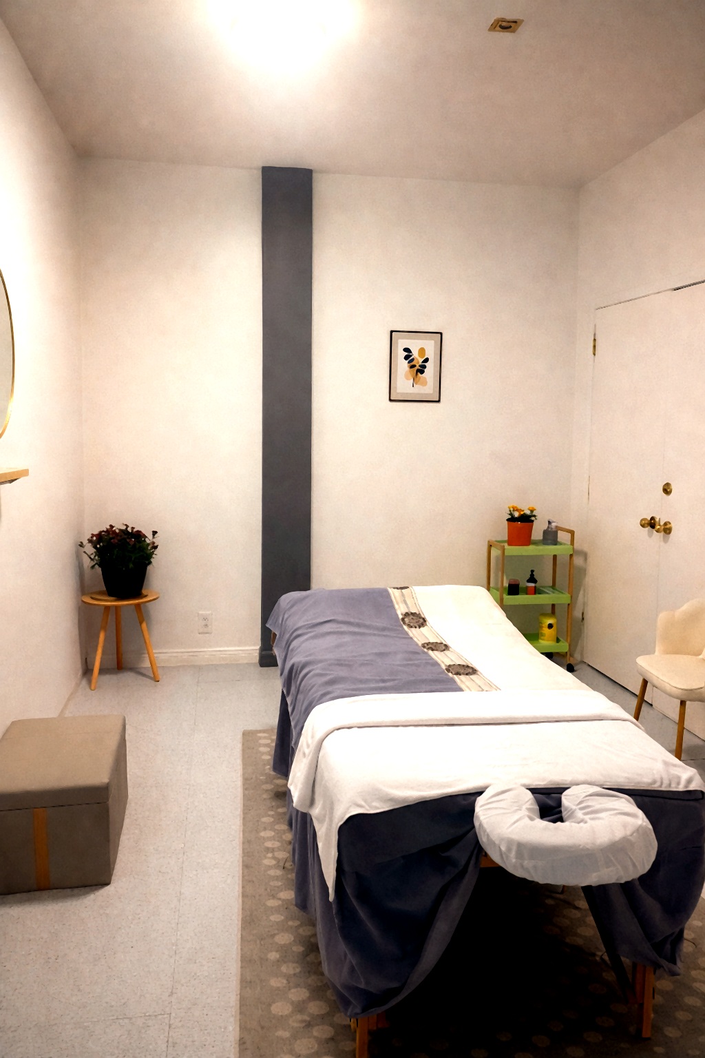 Hot stone massage treatment